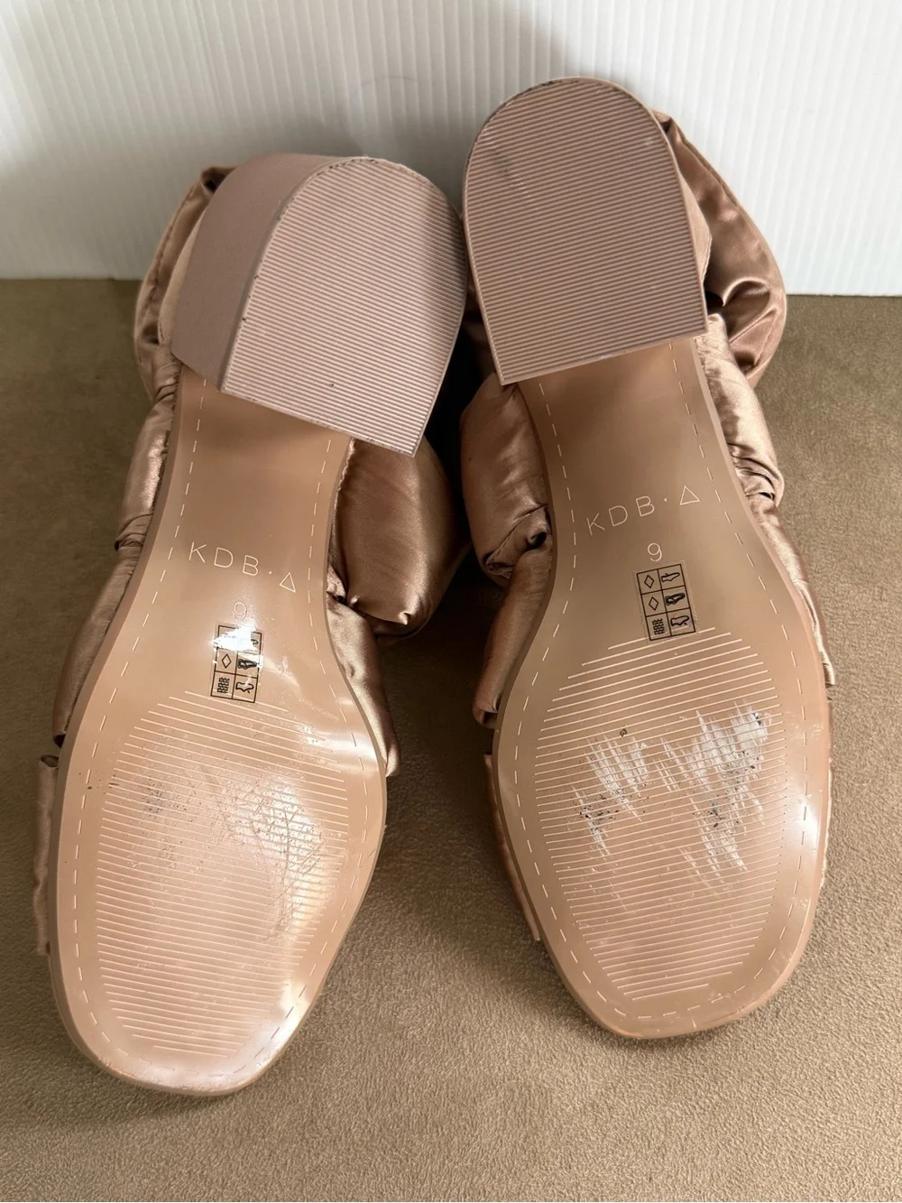 KELSI DAGGER BROOKLYN satin quilt heels